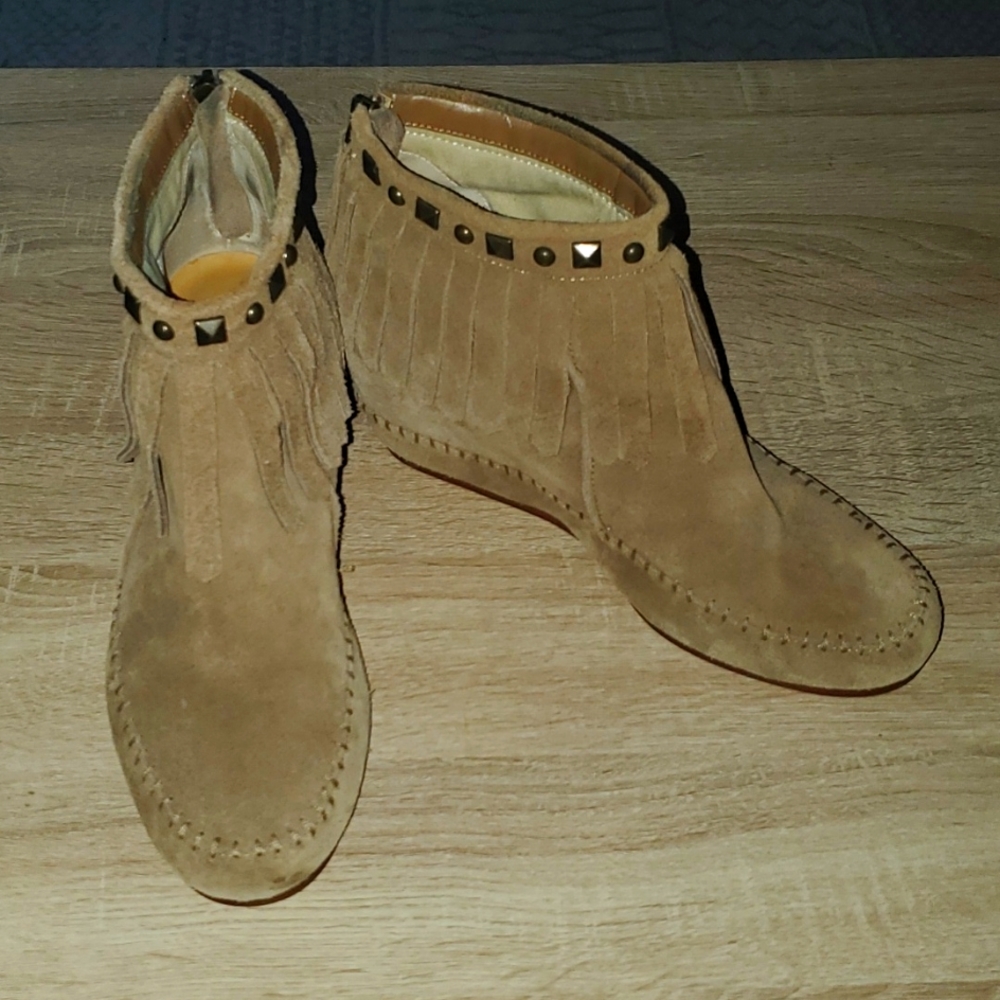 Crown Vintage Moccasin never worn bootie. 9.5.